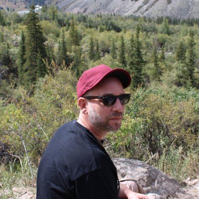 💻 Web designer & digital creator
🌱 #Algorand believer | Blockchain, design & impact
✨ Bridging blockchain, creativity & real-world projects
👨👦 Proud dad