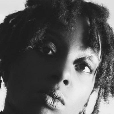 Photographer & Pro Dominatrix • Timeline curator • https://t.co/1gbn4gITD8 • NFT’s 🪬
