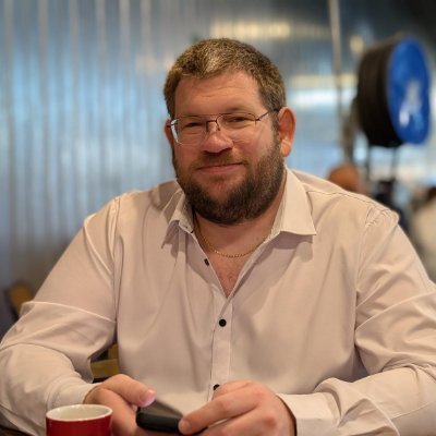 📊 CEO @ Digitize | Software consulting + hosting for growing businesses 🌱 | Building tools that save time & drive results 💼 | Tech + business thoughts 🧠
