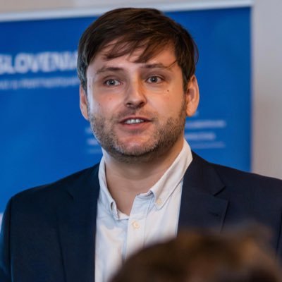 Senior Analyst @ESI_eu. Western Balkans, EU, human rights, democracy & rule of law. Bridging the WB6-EU27 gap. Advisory boards: @iipvienna & @bezbednost_org