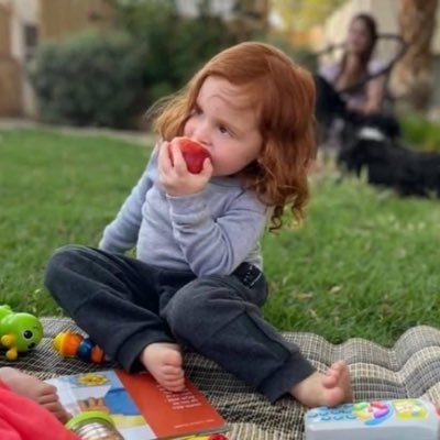 Mom, MAGA, Reading Teacher, Holly-Kins Bears Phonics TM creator! 🇺🇸🇮🇱🇵🇱🎗️ 🧡https://t.co/wN6496bZBc