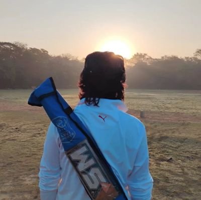 i_m__vikku's profile picture. Views Are Personal