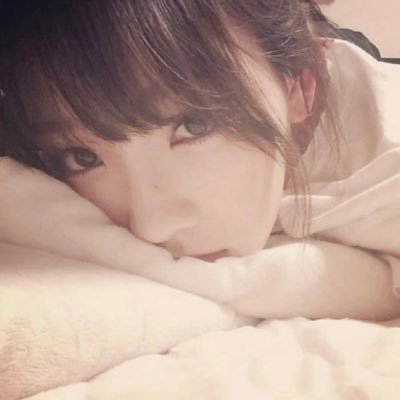 xinvuy's profile picture. midnight fiction