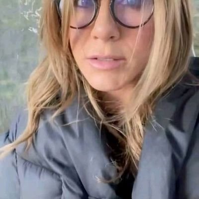 HilaryKulg3946's profile picture. 