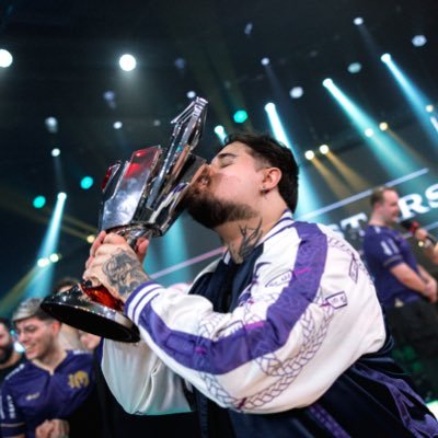 team manager @vivokeyd l business inquiries: carlito@keydstars.com.br l @itsluacabral ❤️ l