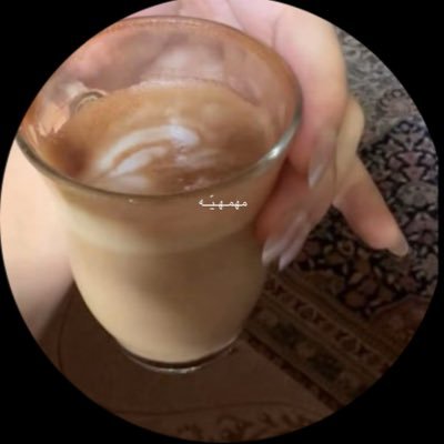 أهوى الوضح من الإبل، وأعشق الهجاء والقصيد القديم.. يزيدني برد الشتاء صفا، ويحييني صبحٍ نقي.. ولا يطربني إلا سواليف القصيد وجلسة الشيبان 🌴💌💫❣️🐪