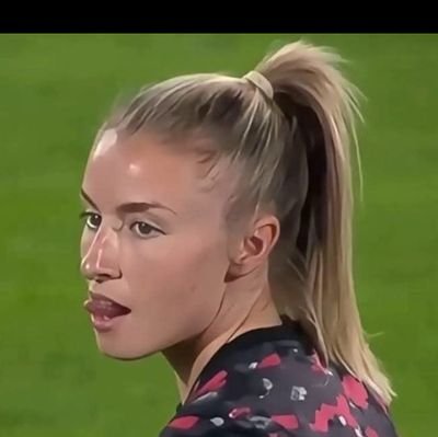 33 nsfw bi 🇬🇧 🔞 mdni or get Blocked Leah Williamson fan