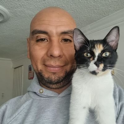 rockerfutbol's profile picture. amante del rock 🤘🏽, fútbol 🇮🇩🇮🇩🇮🇩, los animales y la naturaleza y sobretodo 100% antiuribista!!