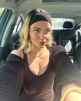 kimberley_88010's profile picture. Always Remembering There Is Word In The World 🌎