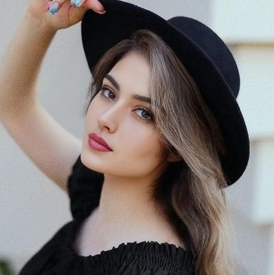 مامانِ دوتا، زنِ یکی، دشمنِ ظرفای تلنبار شده 🍽️😂
زندگی جدیه، ولی من نه اونقدرا...
😎🤗☺️
Since 2015