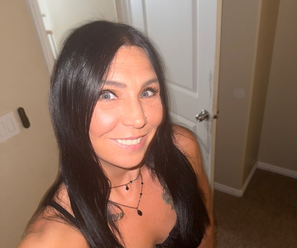 Cherryontop_les's profile picture. 