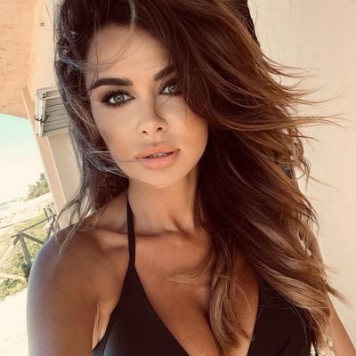 @AcrimoniousRoar 💋 Entrepreneur. Philanthropist. Model. Beach lover. #Married #Money #Mass #HisWiseWoman #RPOnly #MDNI 25+ (Not Natalia Siwiec)