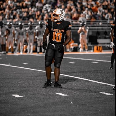 DeMonti W | c/o 2028 | gpa=3.5| 5’10, 210| check out my Hudl-https://t.co/nKU9vikASC