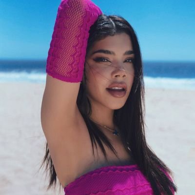 Tu Fuente De Información, Noticias & Gráficos Sobre El Artista Mexicano El Malilla.