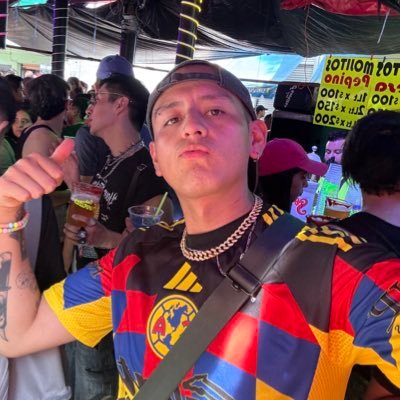 swiftie y americanista • rep tour 🇨🇦 eras tour 🇲🇽🇩🇪