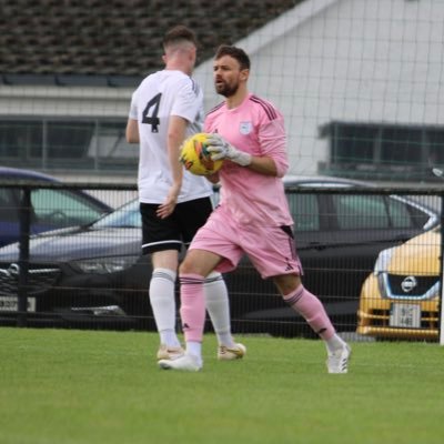 Keeper for Letterkenny Rovers FC⚪️⚫️ People judge you no matter what you do, so you're as well just do what makes you happy👍 MUFC🇾🇪