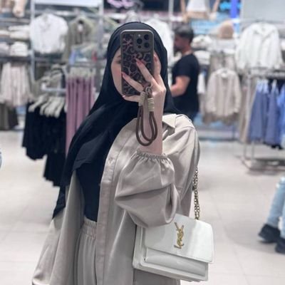 alasdy_lya24505's profile picture. اللهُمَّ أنتَ القائِلُ وَقَولُكَ حَقٌ وَوَعدُكَ صِدقٌ وَاسألوا اللهَ مِن فَضلِهِ إنَّ اللهَ كانَ بِكُم رَحيماً وَلَيسَ مِن صِفاتِكَ يا سَيِّدي أن تَأمُرَ