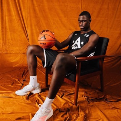 ✝️x🏀| Class of 27 | 4.765 GPA | 6'8