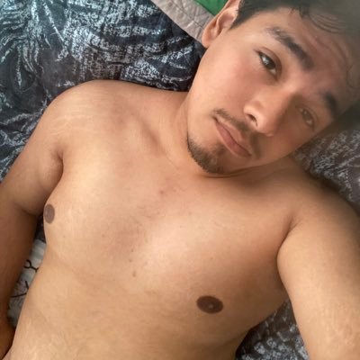 Everybody’s favorite tease | Amante de los gordos & osos 🐻 | 20 | Pasivo | 🇵🇪 | 🇺🇸