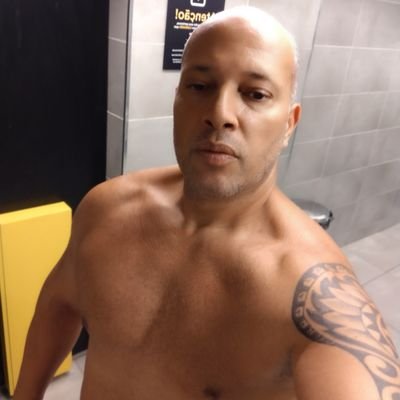 AlanFer43574326's profile picture. Sou da área da saúde e em breve massoterapeuta , adoro o meio liberal e tenho  experiências com casais.
🔞