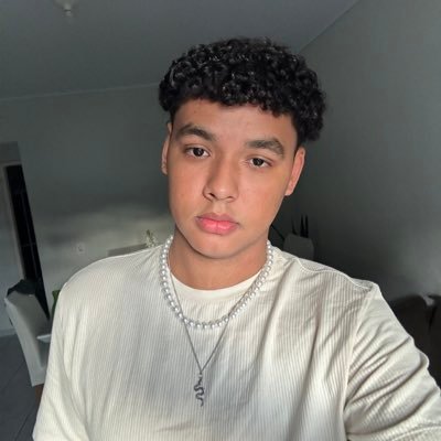 ttdovitorio's profile picture. directed by @taylorswift13