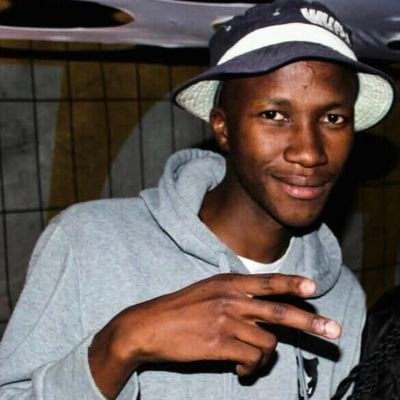 A&R rep. 💼 | Event Curator 💰 | @rapturemusiic ke kopa spaani 🧎🏾♂️🙂↕️ | Audiophile 🙂↕️| Embodiment of Amapiano 🫡 | O Tsotsi laba 🤘🏽|