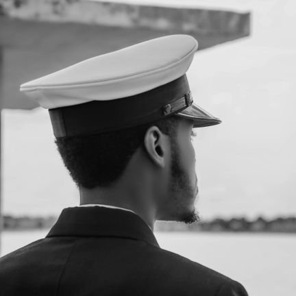 Tiny_hunter_for's profile picture. ⚓️ Exploring the world one wave at a time! 🌊 Seafarer by heart, adventurer by nature. 🚢 Let's sail the seven seas together! #SeafarerLife ⛵️