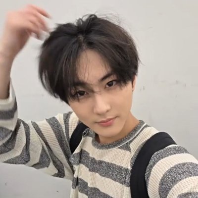 𓍯𓂃☾*・ i beg you to kill me, heal me, deeper |♡| *smiles fondly at hannie* @hangasumi |♡| 090325 aespa | 220625 skolim | 150725 skz | 020925 enha⋆✴︎˚。⋆࣪ ִֶָ☾.*