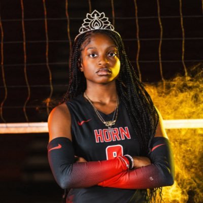 khloec_vb27's profile picture. c/o ‘27 | 5’7 | 6 Rotation OH/OPP | Horn Highschool | 9’11 Approach Touch & 9’7 Block Touch