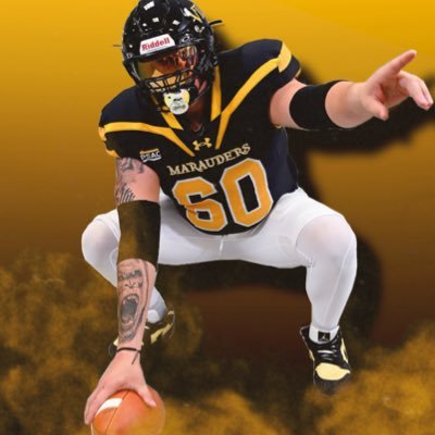 bshs 21’ // 🏈 #60 // 6’6 300lbs. // OL/C // GPA 4.0 // Ville 25’ 〽️⚫️/