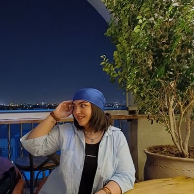 نظرات دیگران شناخت تورو از خودت شکل نمیده
تو اونی هستی که خودت ساختی ❤✌