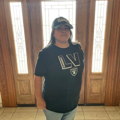 Follow me @DonnieWahlberg @Dannywood @JonathanRKnight @Jordanknight @JoeyMcintyre @NKOTB @BlueBloods_cbs Raider fan for life