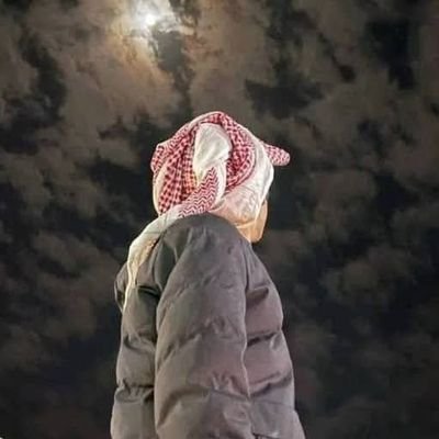 Esmail33385's profile picture. 