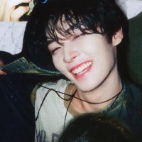lalah do minho⁸ (@tlaahsaurus) 's Twitter Profile