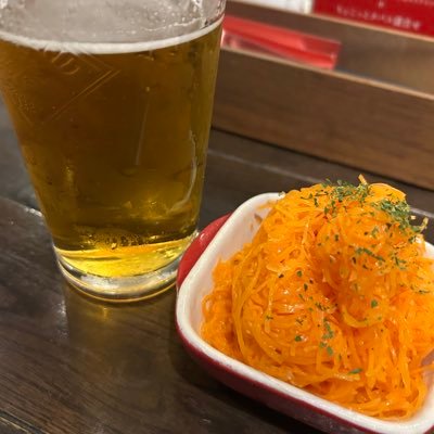 bookeroakane's profile picture. ドルファミ2シーズン目です。食べちゃいたいくらい可愛い姪っ子とドルフィンズ💎🐬とキャロットラペとお酒とお花で成り立ってる今日この頃です。