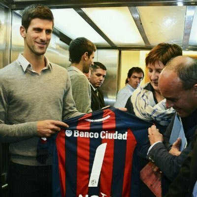 francasla_28's profile picture. A San Lorenzo hay que defenderlo todos los días, todo el tiempo y en todos los ámbitos.