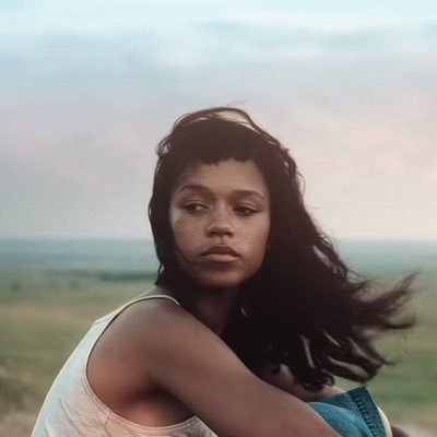 ferrantesansa's profile picture. my body turns and yearns for a sleep that won't ever come It's never over my kingdom for a kiss upon her shoulder.