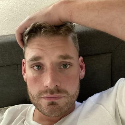 StrakTimon65264's profile picture. 