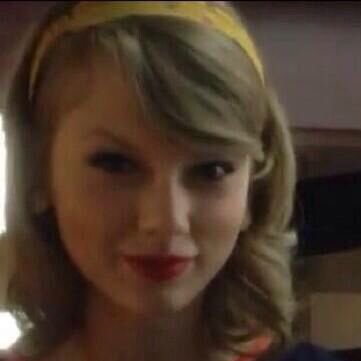 number #1 listener of illicit affairs - taylor, ariana, olivia and sabrina🩷