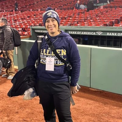 (she/her/hers) Athletic Trainer, Boston Sports fan, happy I can still play the sport I love with dignity ⚾️
(All views/statements expressed are my own)