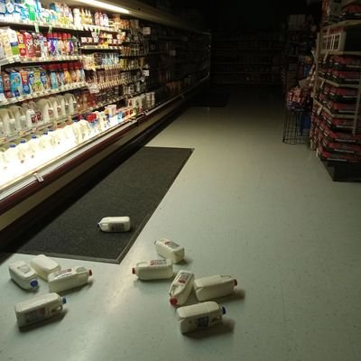 wtfiswrongwithx's profile picture. abandoned account