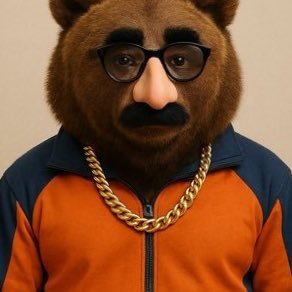 bears fan, swiftie, love the moon. Born and raised in Chicago. whovian.