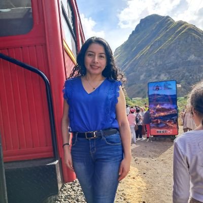edithcarchi's profile picture. Ecuatoriana, periodista en Diario El Universo. Instagram: carmencarchilazo.