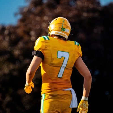 6’4 210Ib | Carver Military Academy | C/O '26 | 3.0 GPA | TE/DE/K/P | janopadilla7@gmail.com