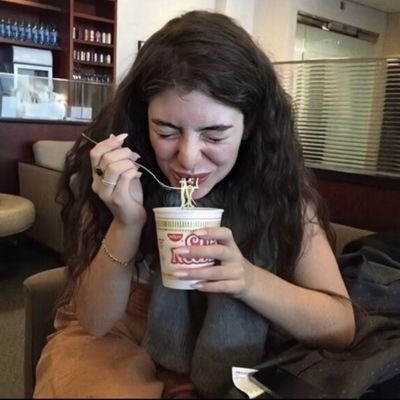 o maior fato sobre mim é que eu nunca tô nem aí pra porra nenhuma tipo nunca mesmo
