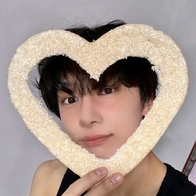 goodmoning_bebe's profile picture. 넌 나의 바다💙

#몬스타엑스 #몬베베 #monstax #monbebe
#셔누 #민혁 #기현 #형원 #주헌 #아이엠 #창균