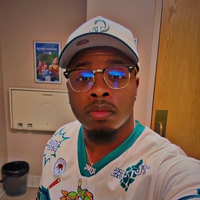 Born & raised in the 3️⃣1️⃣3️⃣I mostly post about my Lions 🦁. Barely active 🤦🏾♂️😂