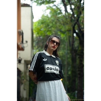 “Solo tengo 33 años. Y, como un gato, siete ocasiones para morir”. 🖤💗 (Fotografía/ Lectora ❤️🔥)
