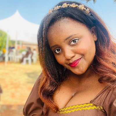 𝒢ℴ𝒹 𝒾𝓈 𝓌𝒾𝓉𝒽𝒾𝓃 𝒽ℯ𝓇, 𝒮𝒽ℯ 𝒸𝒶𝓃 𝓃ℯ𝓋ℯ𝓇 𝒻𝒶𝒾𝓁🤍. BBA Management🎓|| Believer🙏|| Dreamer👑|| little by little becomes a lot🌸||