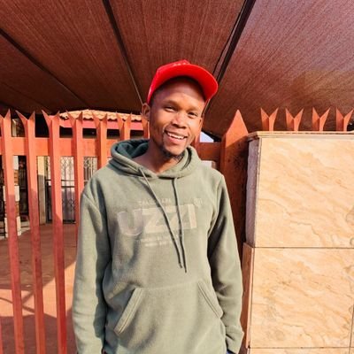 TheoBoikanyo's profile picture. Never Rest To Stop. 🏌🏿‍♂️🍾🍷